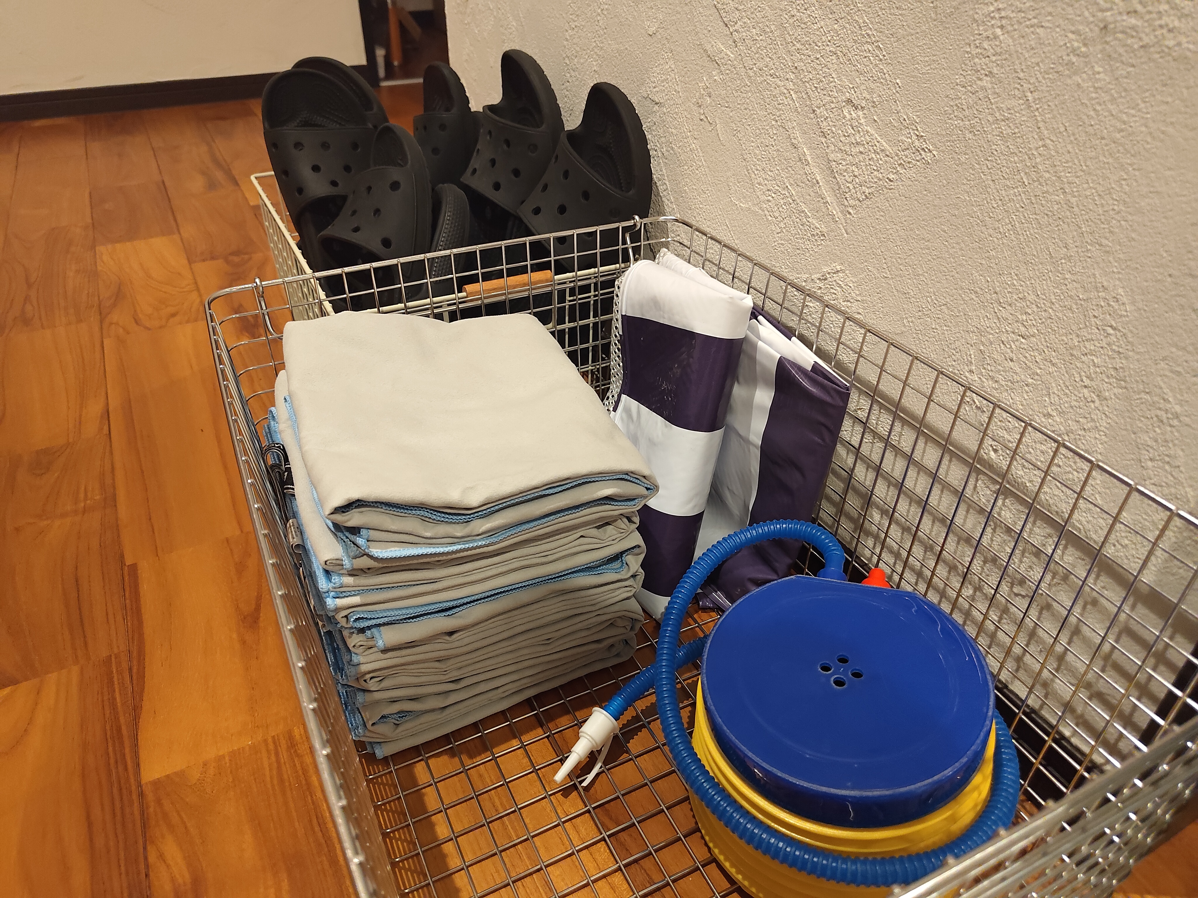 プール備品