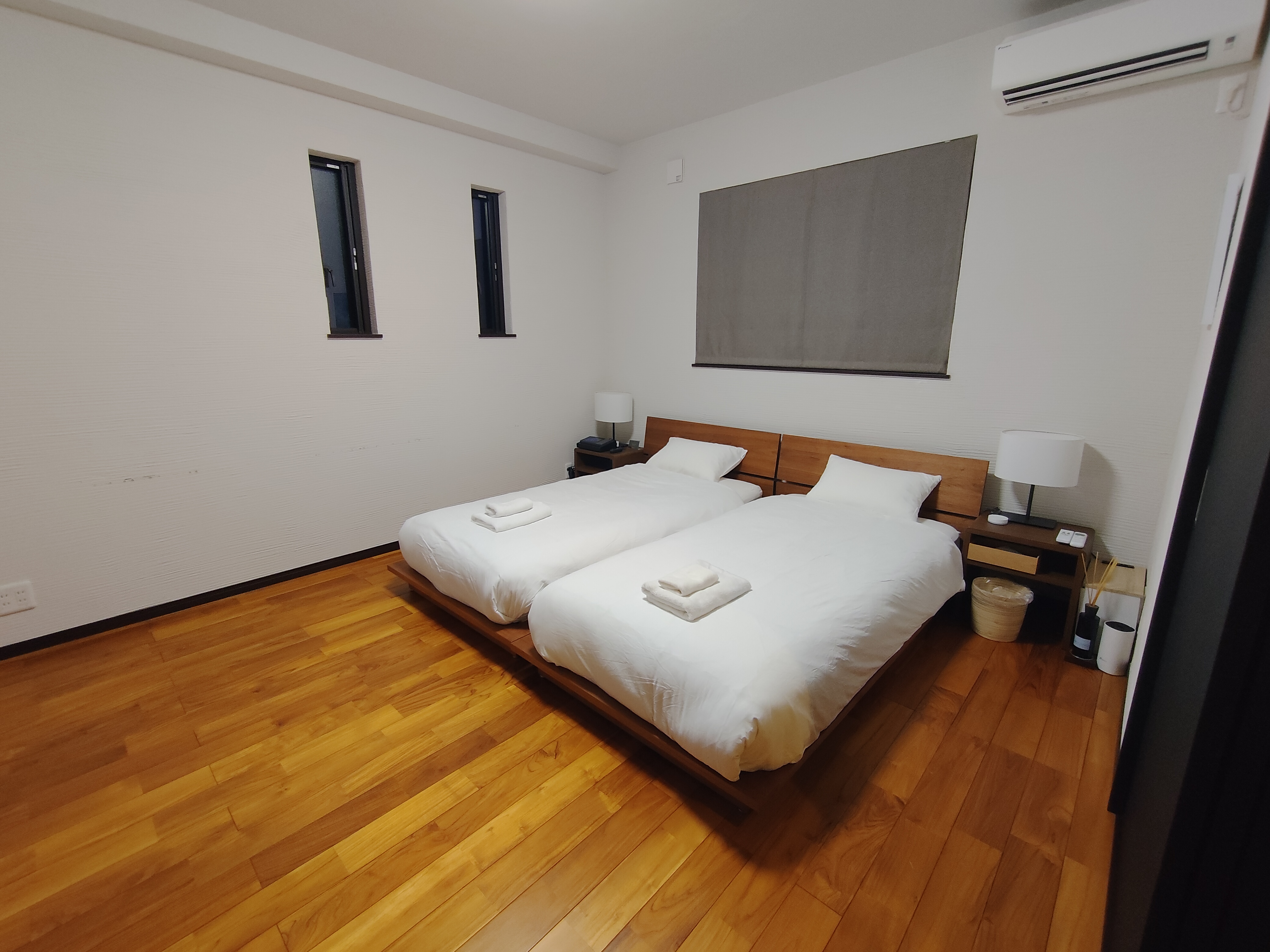奥寝室全体